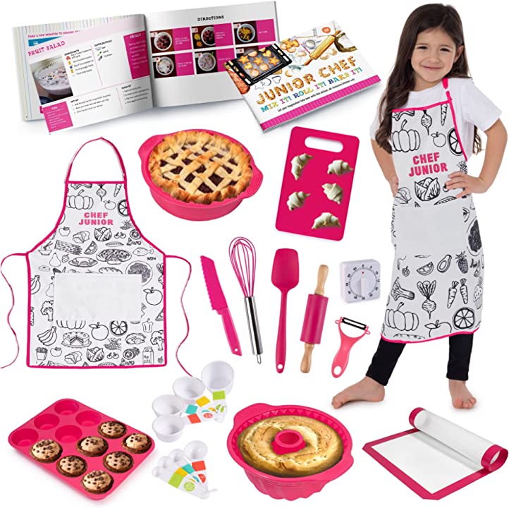 dress up,drama,drama play,cook,mini chef,chef,bake,baker,future baker,junior chef,apron,baking